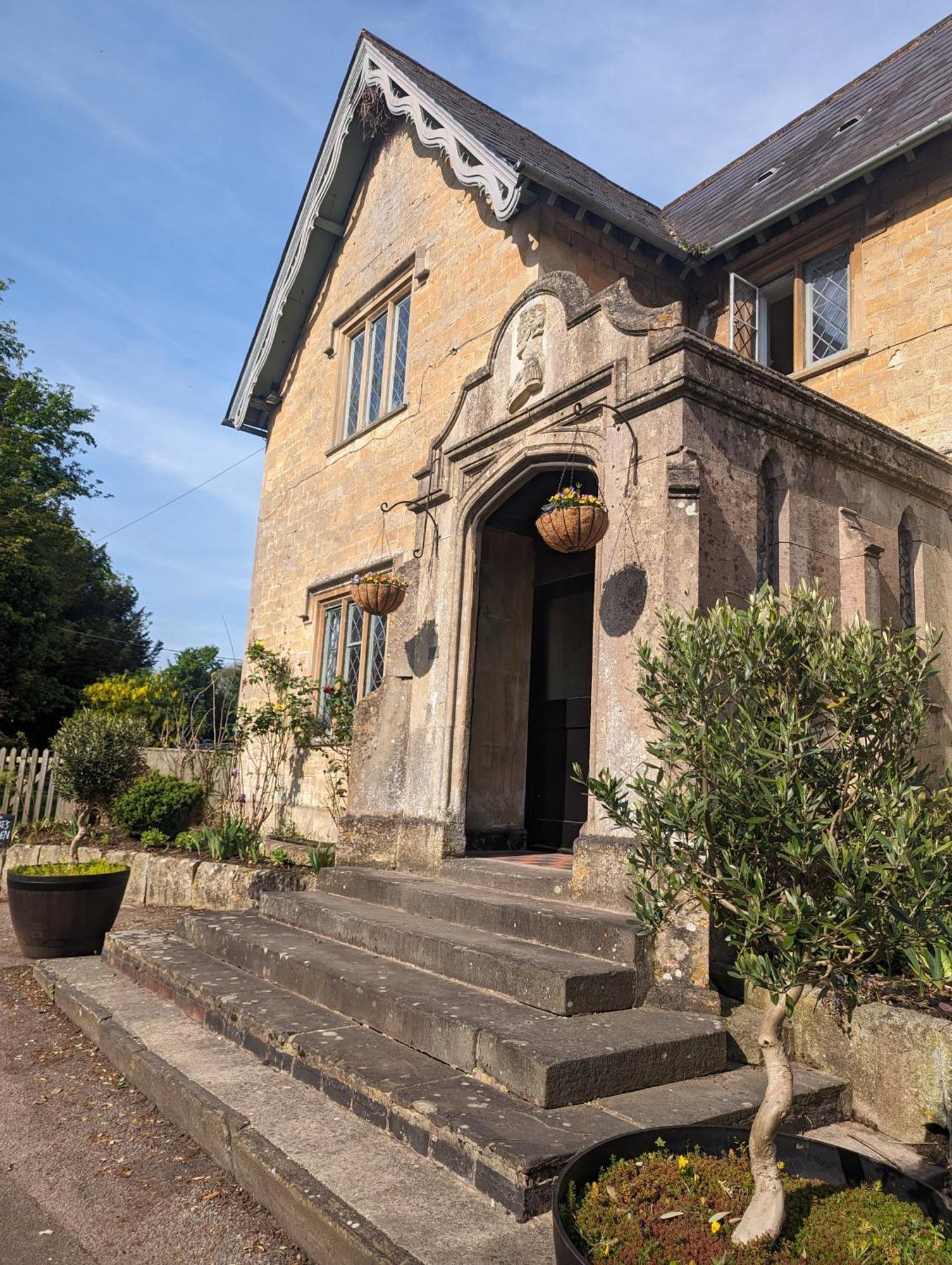 The Duke Hotel Hilmarton Bagian luar foto