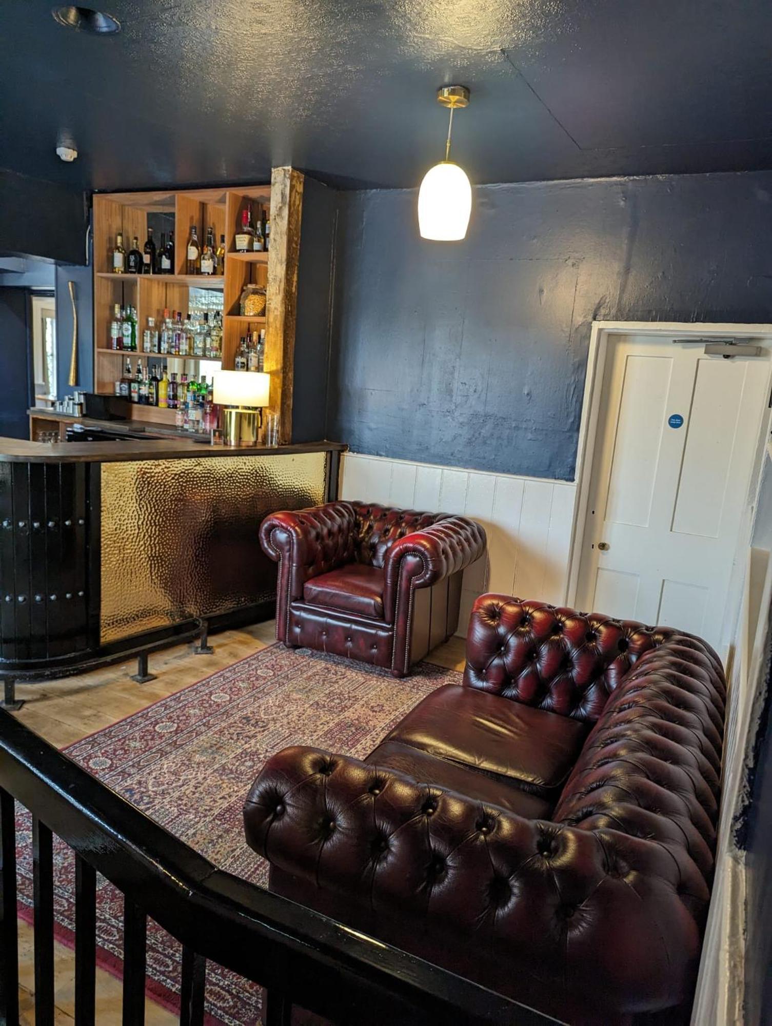 The Duke Hotel Hilmarton Bagian luar foto